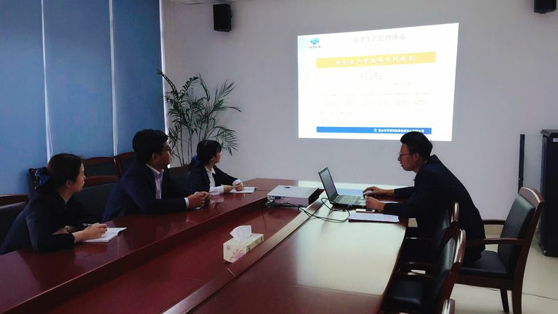 少儿编程和机器人编程在考级内容和考核方式上存在一些区别：
